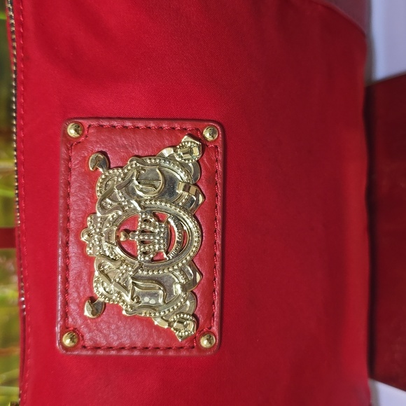 Juicy Couture Red Crossbody Bag with Gold Chain & Tassel Accent - Picture 4 of 14
